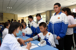 中国红十字基金会援建宁夏首个“博爱校医室”